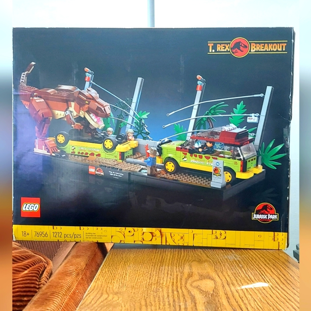 lego T. Rex Breakout
